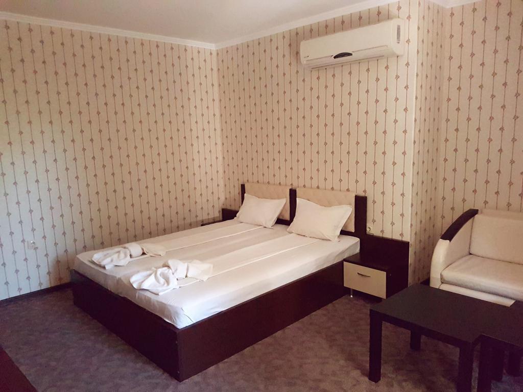 Guest House Saint Apostol 内塞伯尔 外观 照片