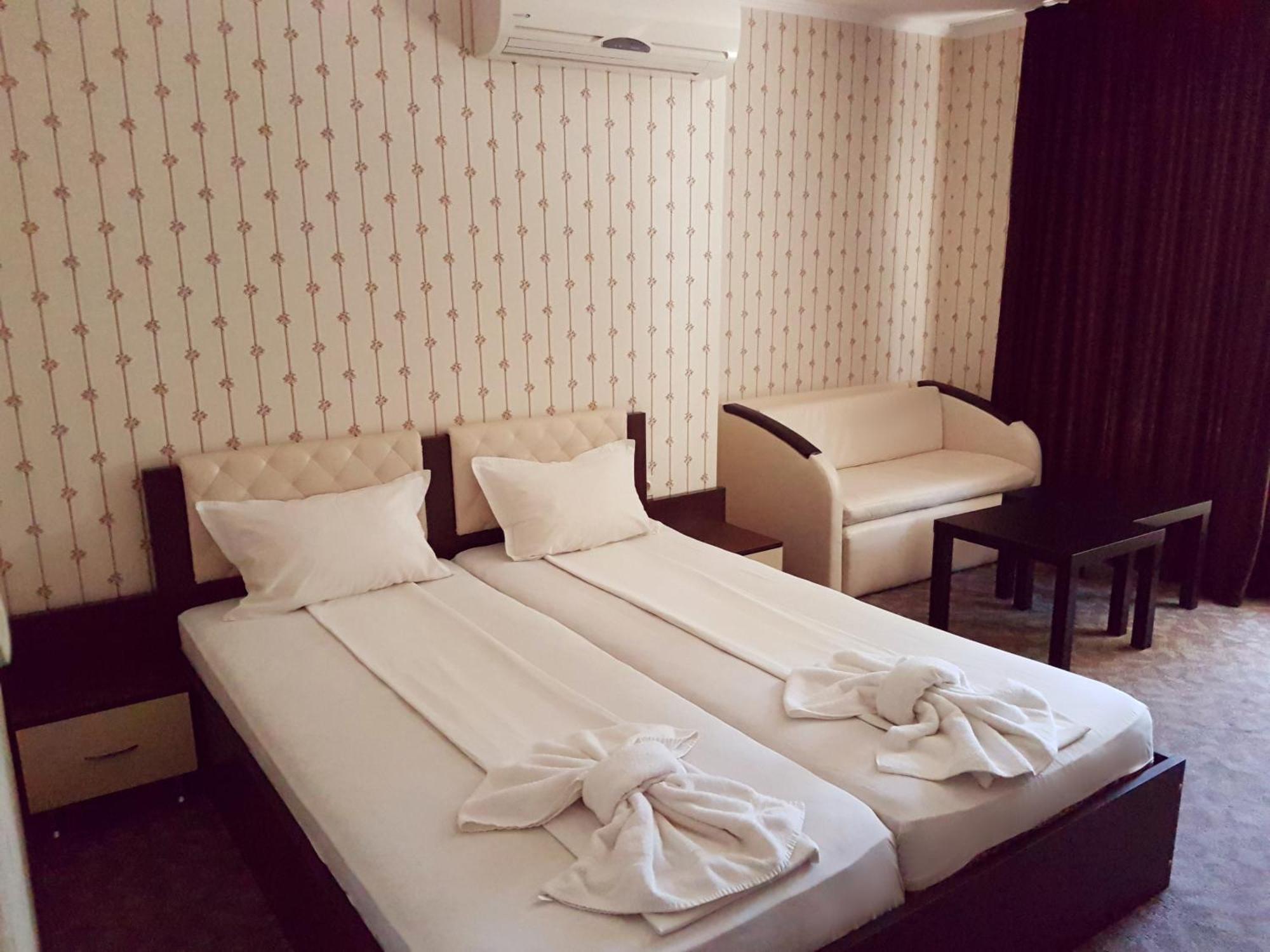 Guest House Saint Apostol 内塞伯尔 外观 照片